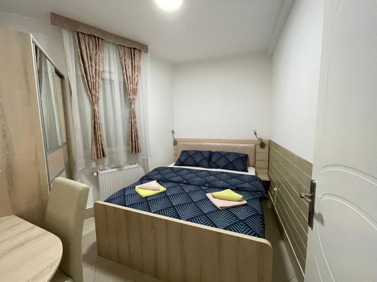 Holiday Wing Apartment 2 Jagodina Exterior foto